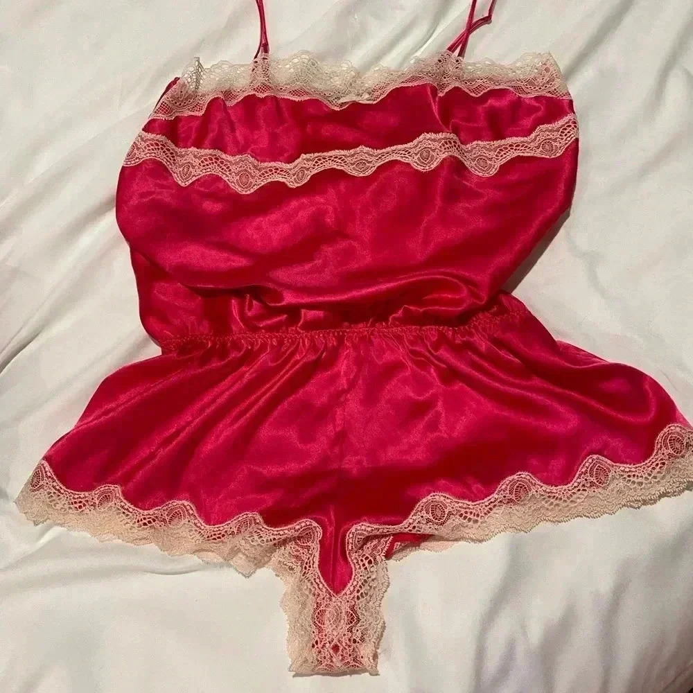 💘Victoria Secret Bright Pink Teddy w Lace Trim